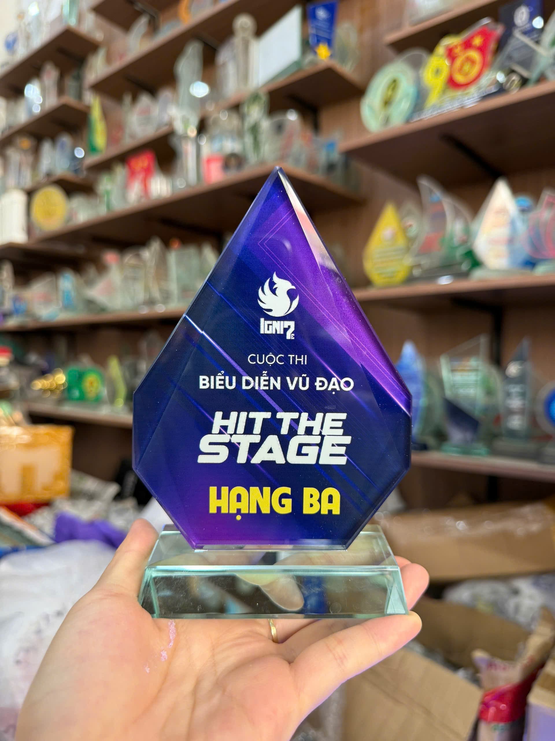 KỶ NIỆM CHƯƠNG -01