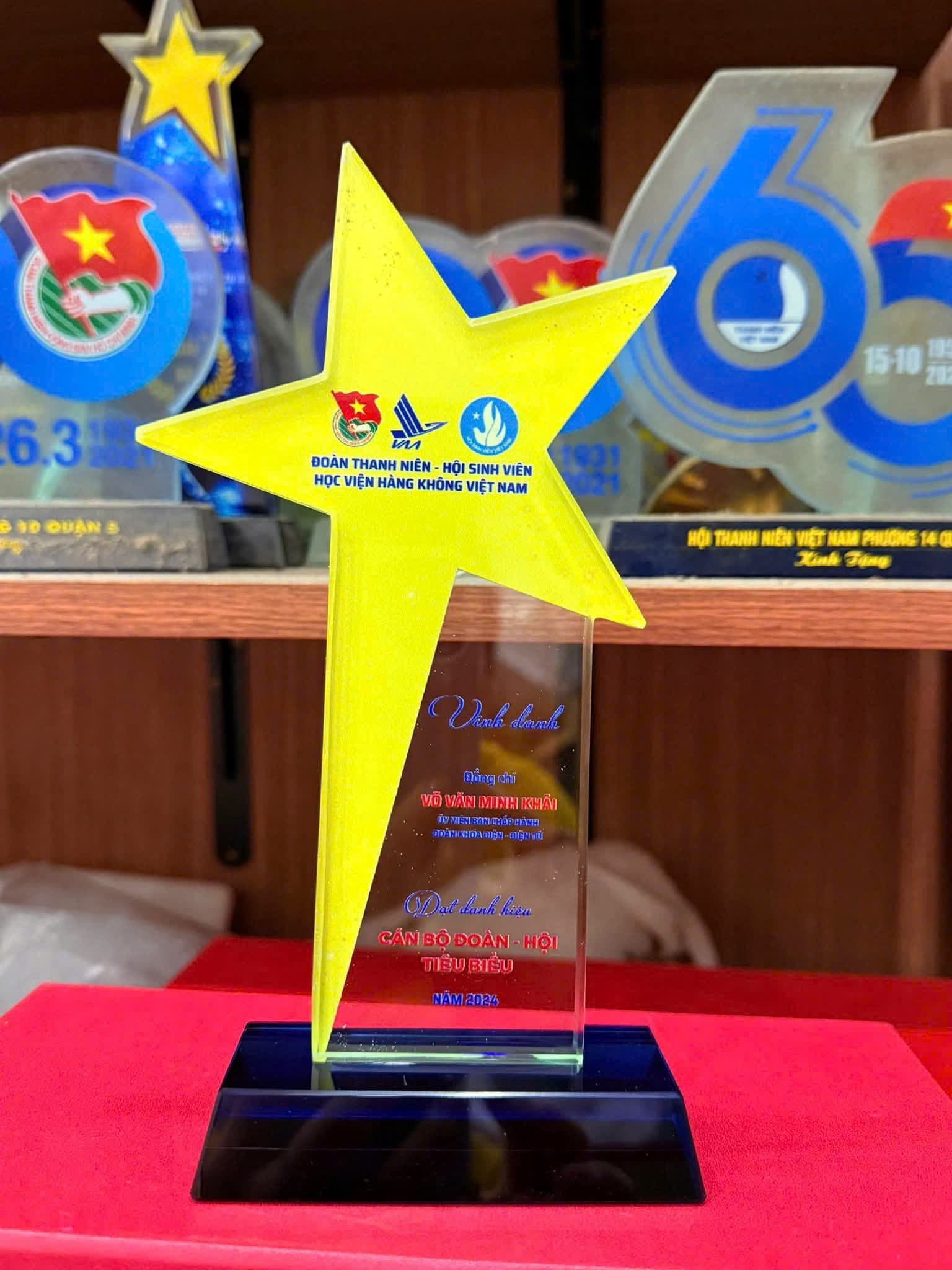 Kỷ Niệm Chương - 07