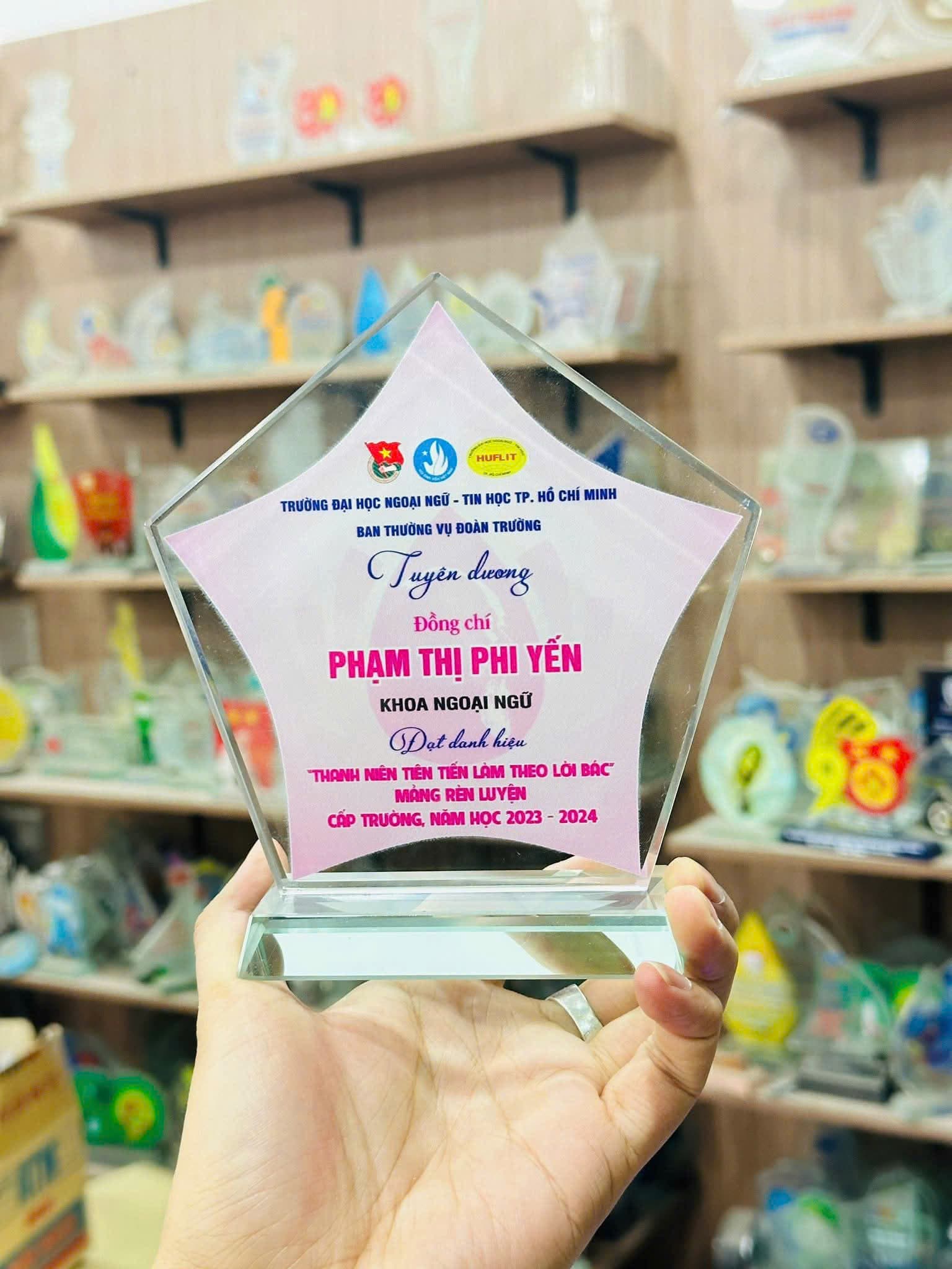 Kỷ Niệm chương - 09