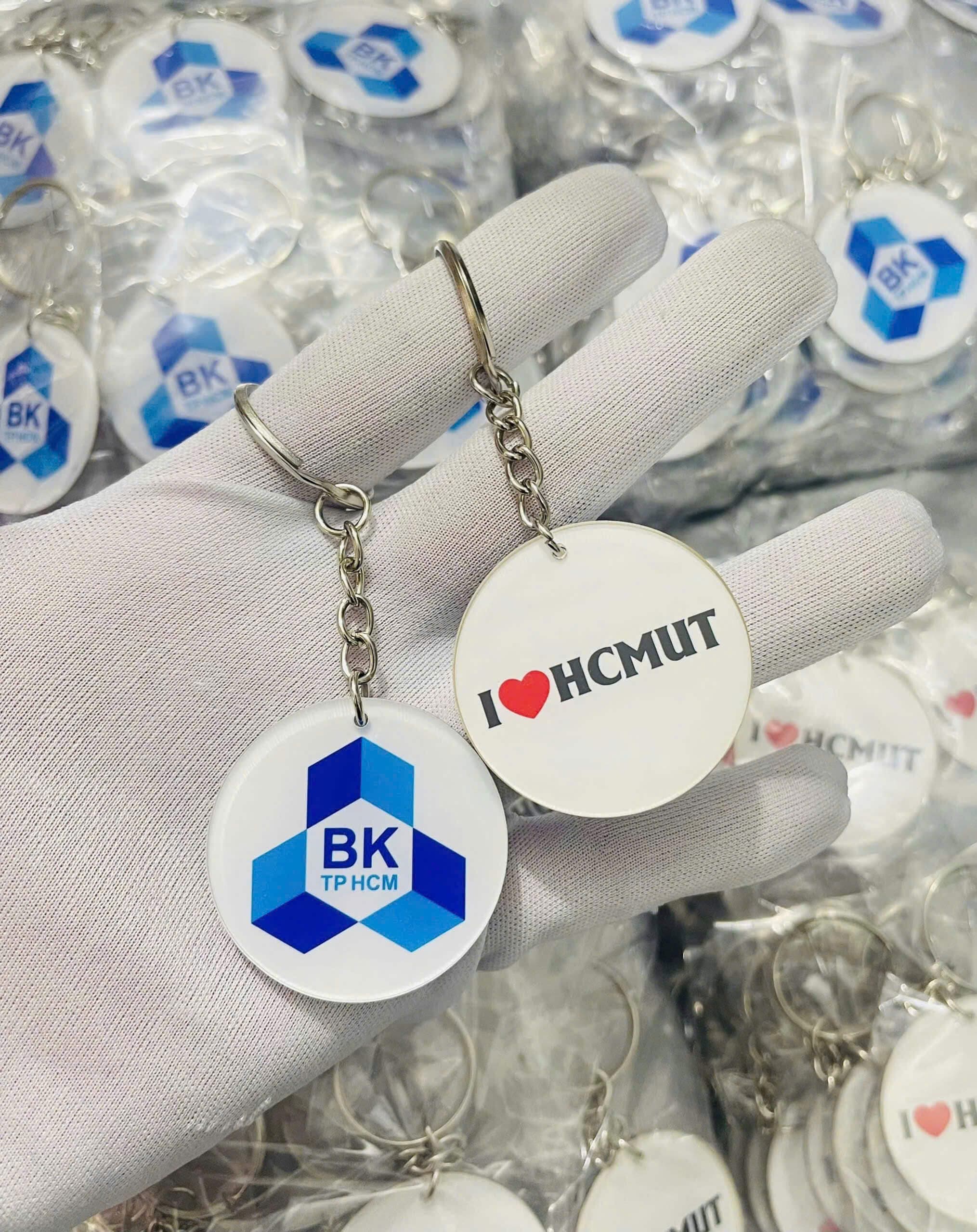 Móc khóa mica  2