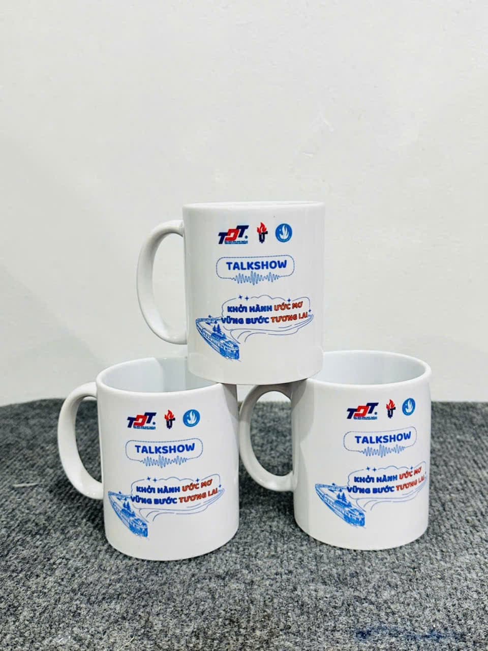 Ly sứ  5